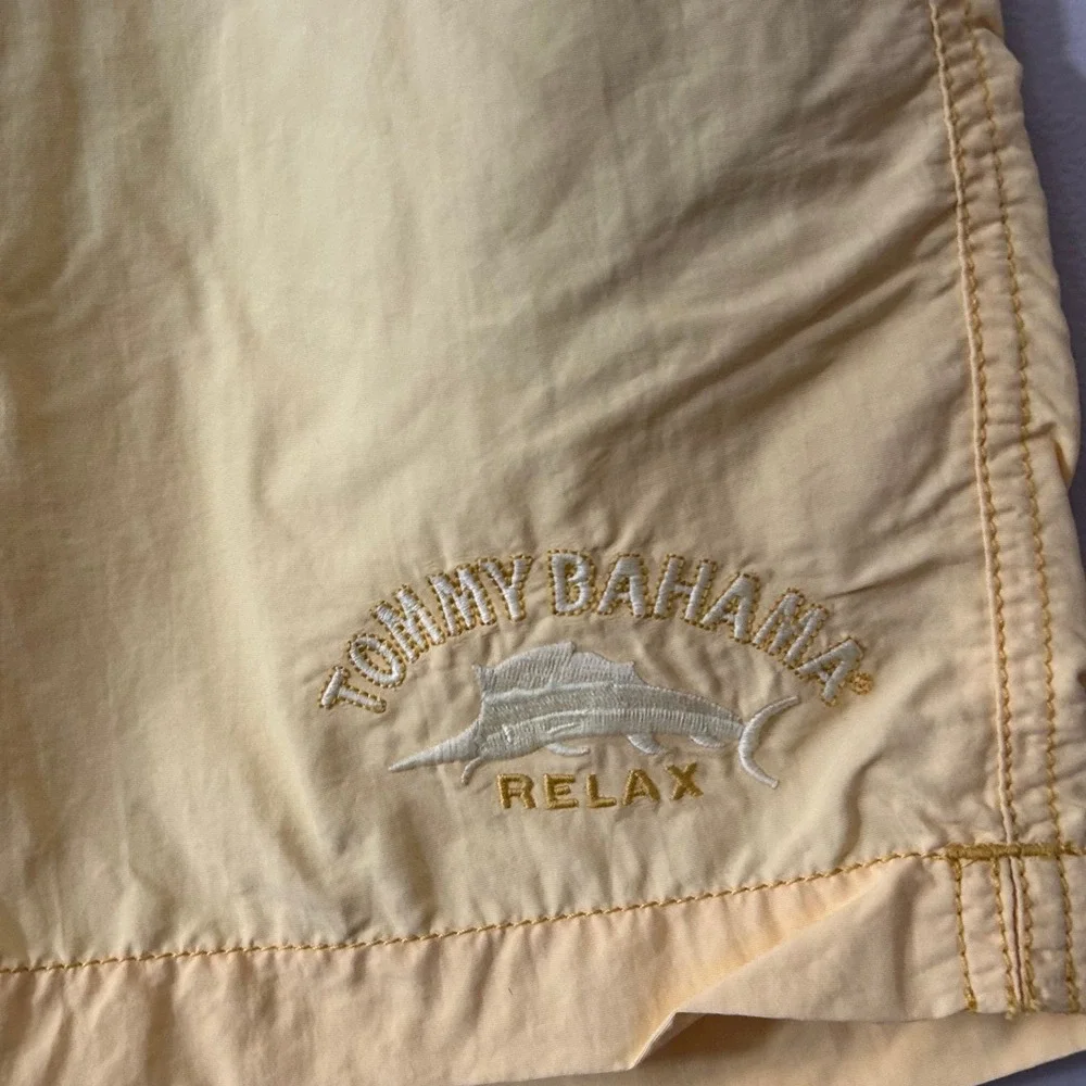 Tommy Bahama Swim Trunks Mens XL Yellow Cargo‎ Mesh Lined Nylon Relaxed Shorts